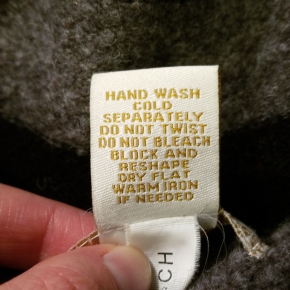 Most Gray and Black Sweater 💌 - Picture 7 of 7